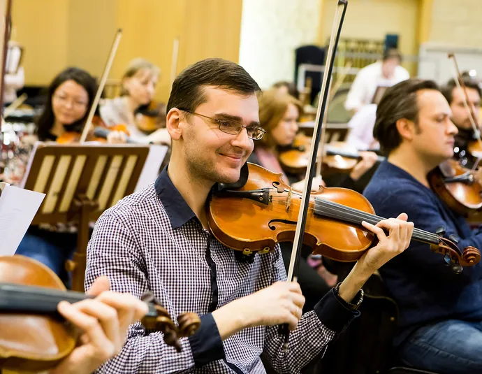 Афиша трансляции Концерт в парке Горького "Рахманинов. Весна идет!"