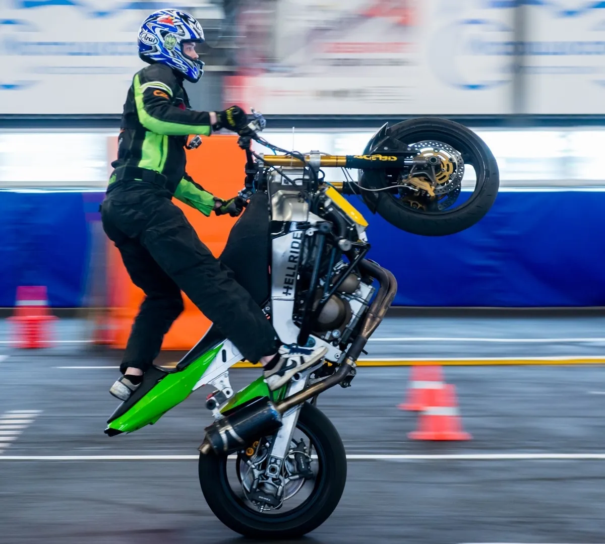 Афиша трансляции Соревнования по джимхане у учеников мотошколы Мосгортранса