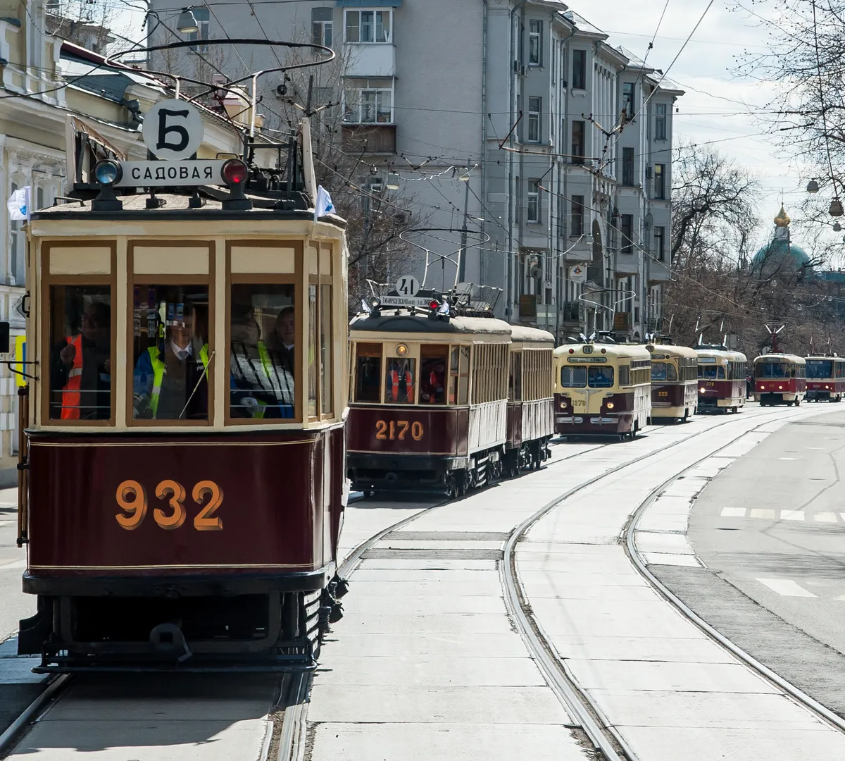 Афиша трансляции Уникальные модели транспорта на параде трамваев