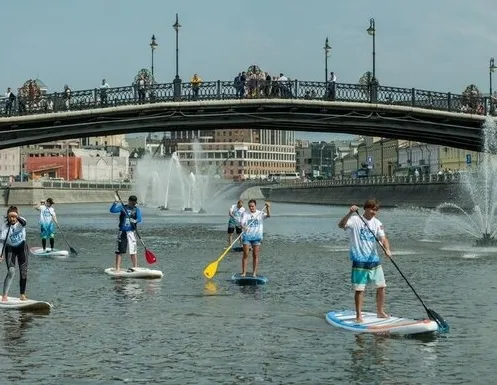 Афиша трансляции Парад сапбордистов и гонки на аквабайках