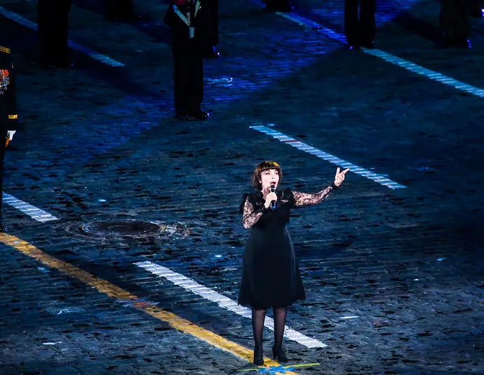 Афиша трансляции Мирей Матье поет на Красной площади