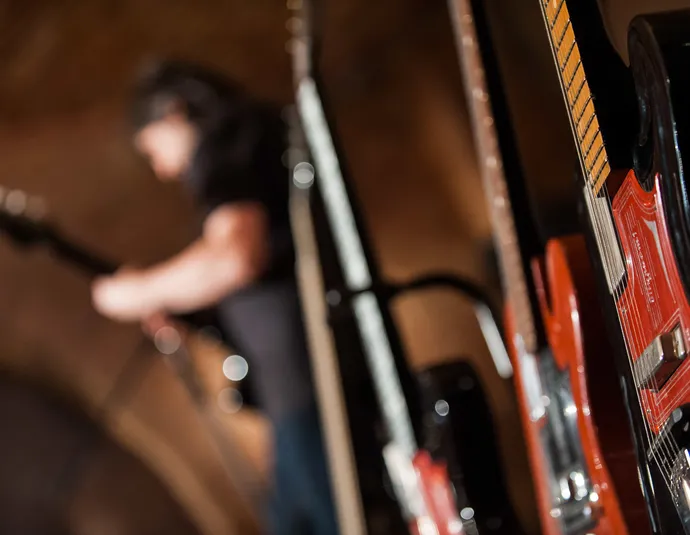 Афиша трансляции Саша Фрид, Shoo и  Black Buttons играют джаз и инди-рок