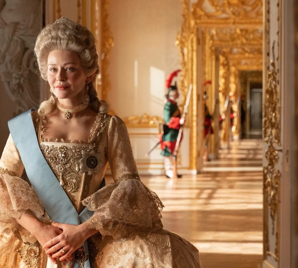 Афиша трансляции Гости закрытого показа фильма "Императрицы"