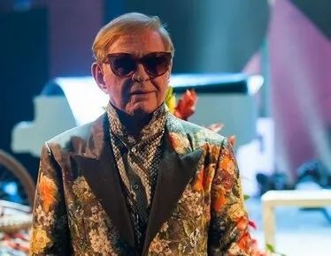 Афиша трансляции Церемония прощания с Романом Виктюком