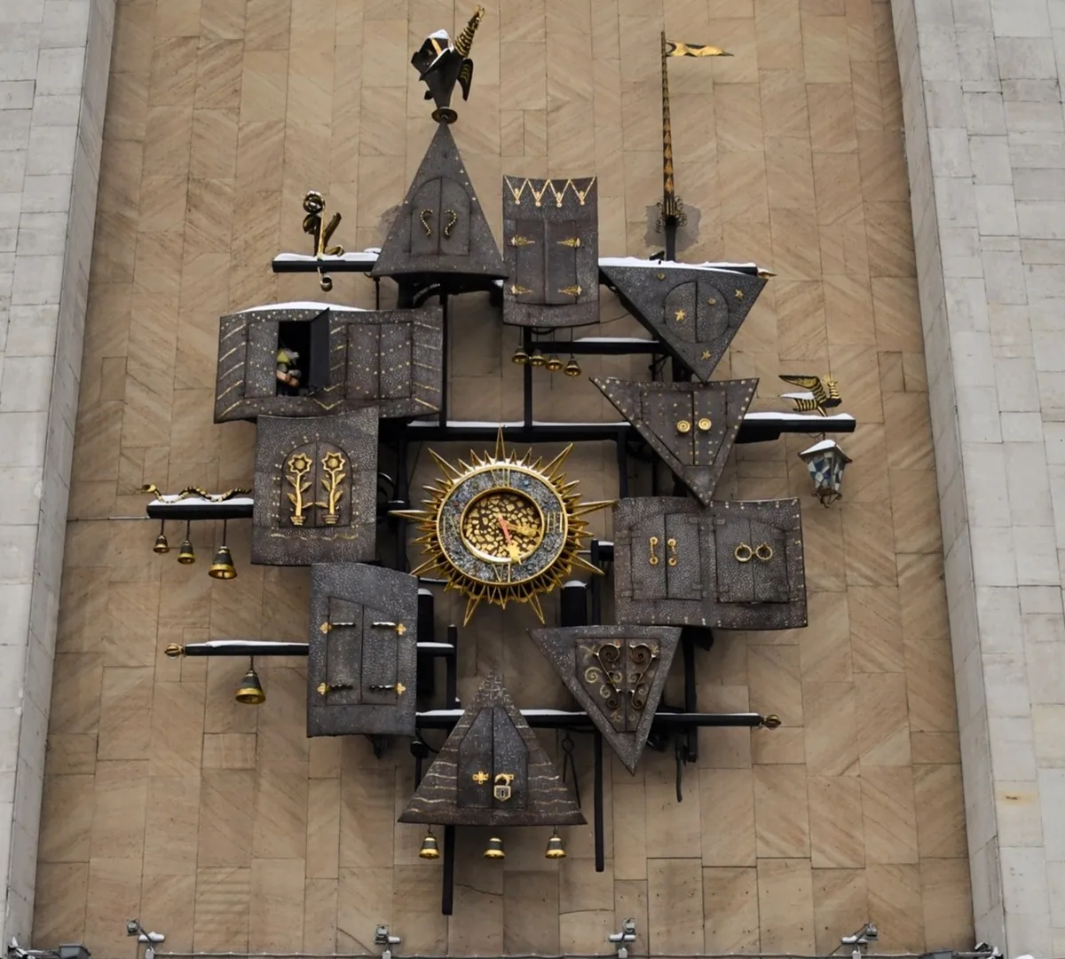 Афиша трансляции Закулисье спектакля "Тайна хранителя времени"