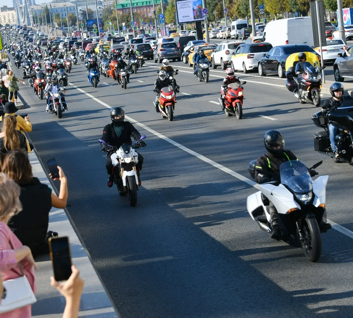 Афиша трансляции Фестиваль в честь закрытия мотосезона