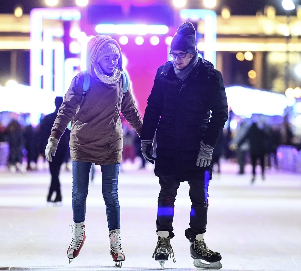 Афиша трансляции Открытие катка "Фабрика счастливых людей"