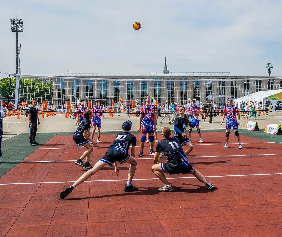 Афиша трансляции Фестиваль школьного спорта в "Лужниках"