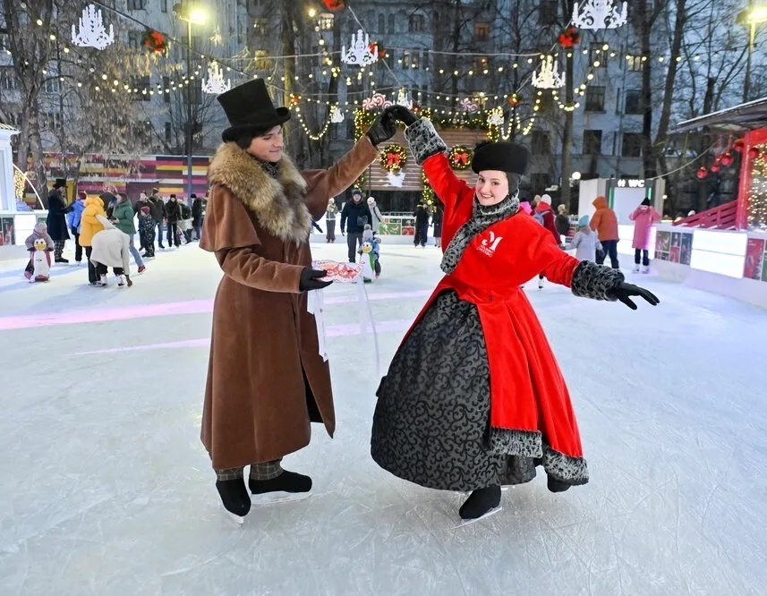 Афиша трансляции Ледовый променад в саду имени Баумана