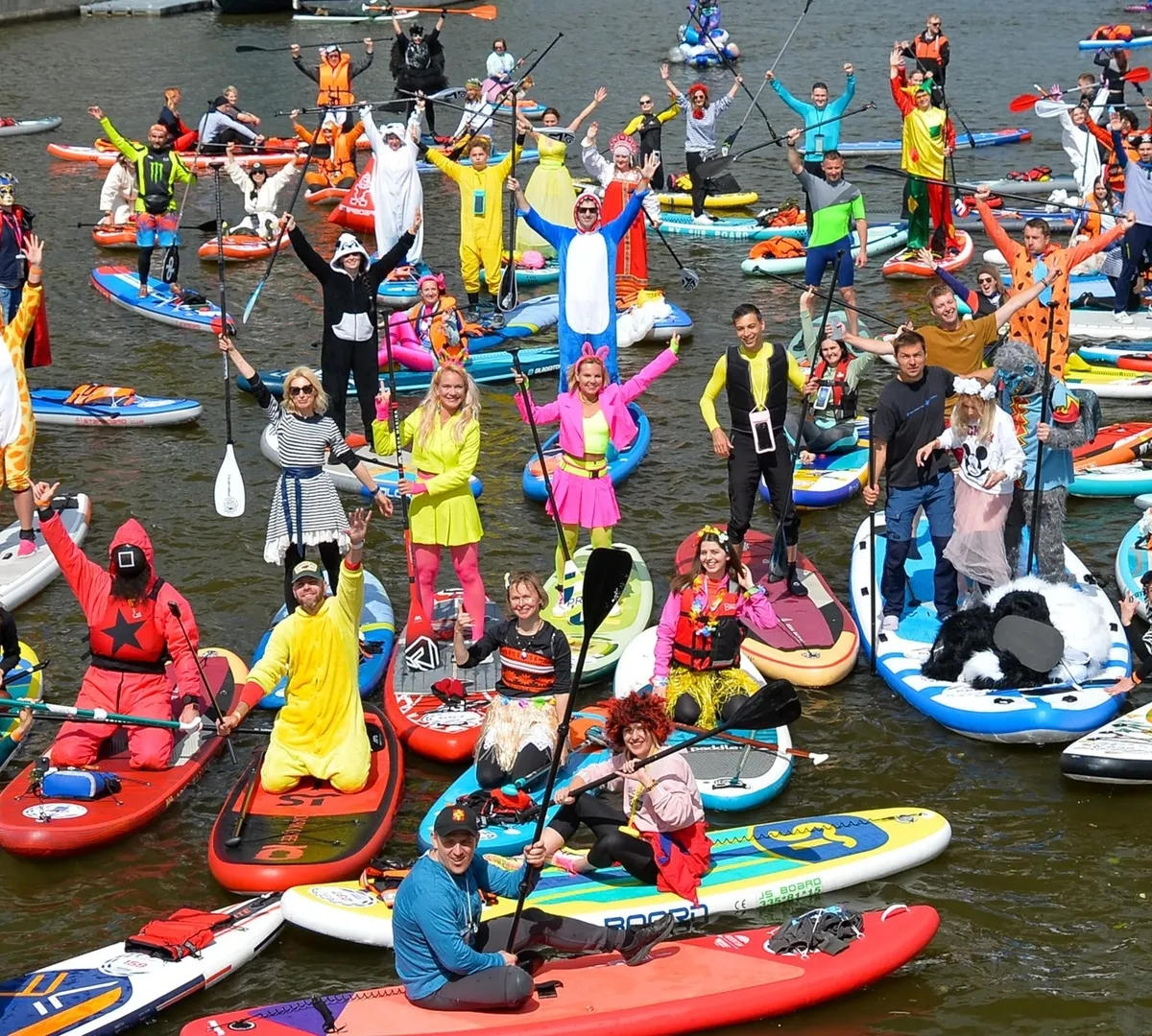 Афиша трансляции Костюмированная SUP-регата