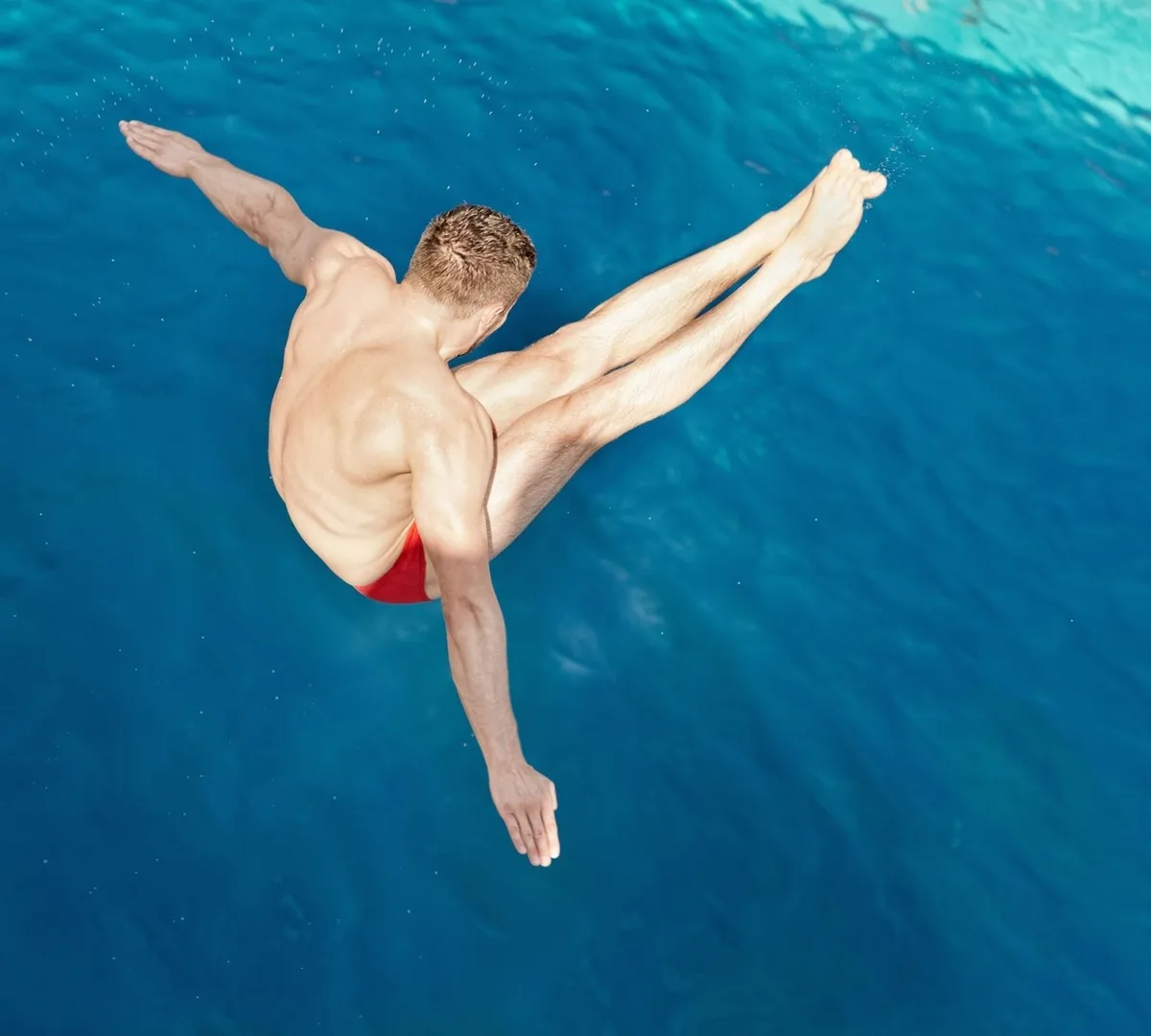 Афиша трансляции Соревнования по хай-дайвингу на Гребном канале