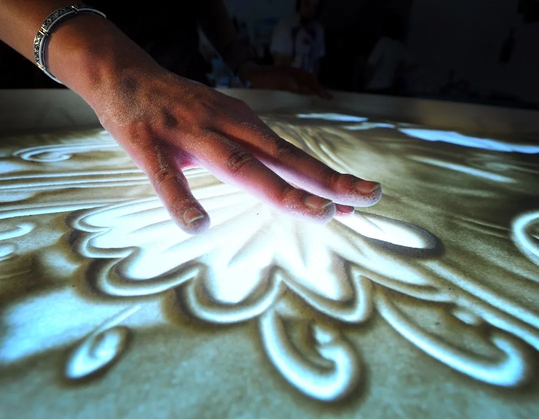 Афиша трансляции Песочные картины Шагала оживают под Рахманинова