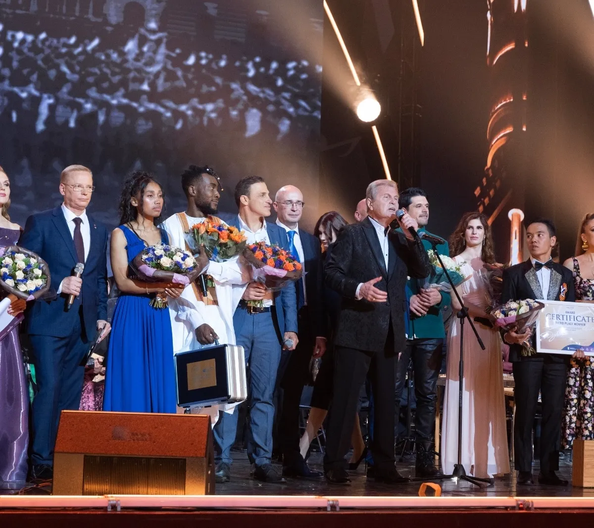 Афиша трансляции Старт музыкального фестиваля "Дорога на Ялту"