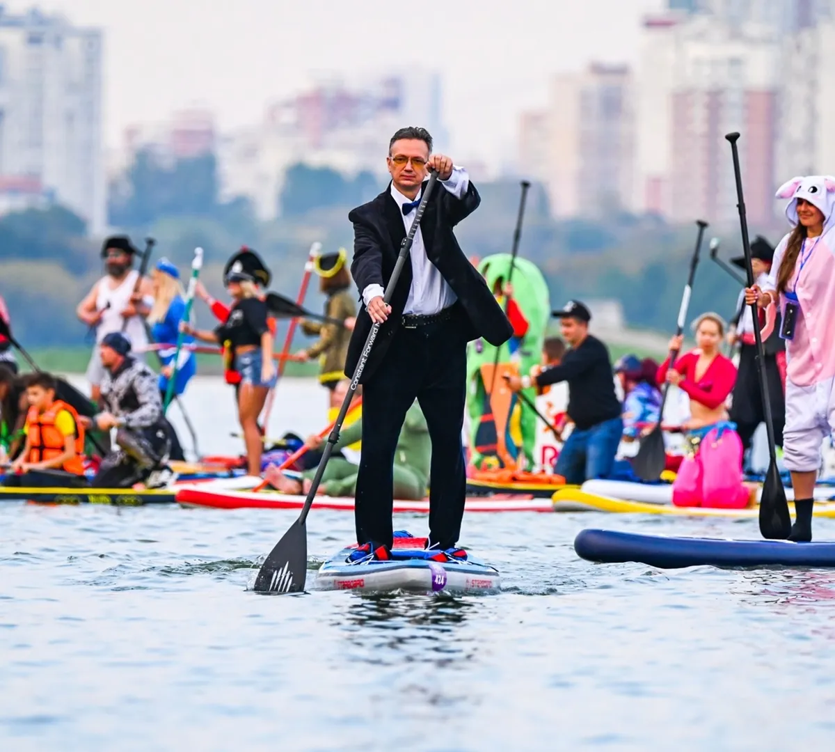 Афиша трансляции SUP-регата в рамках фестиваля "Рыбная неделя"