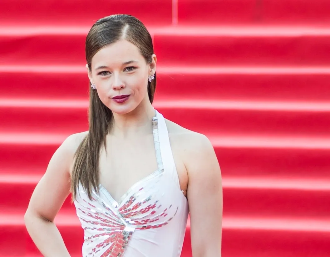 Афиша трансляции Актеры читают современную прозу в "Гоголь-центре"