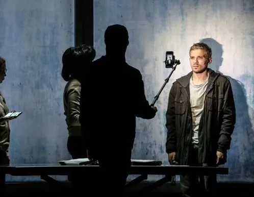 Афиша трансляции Закулисье спектакля "Текст": наблюдаем за актерами