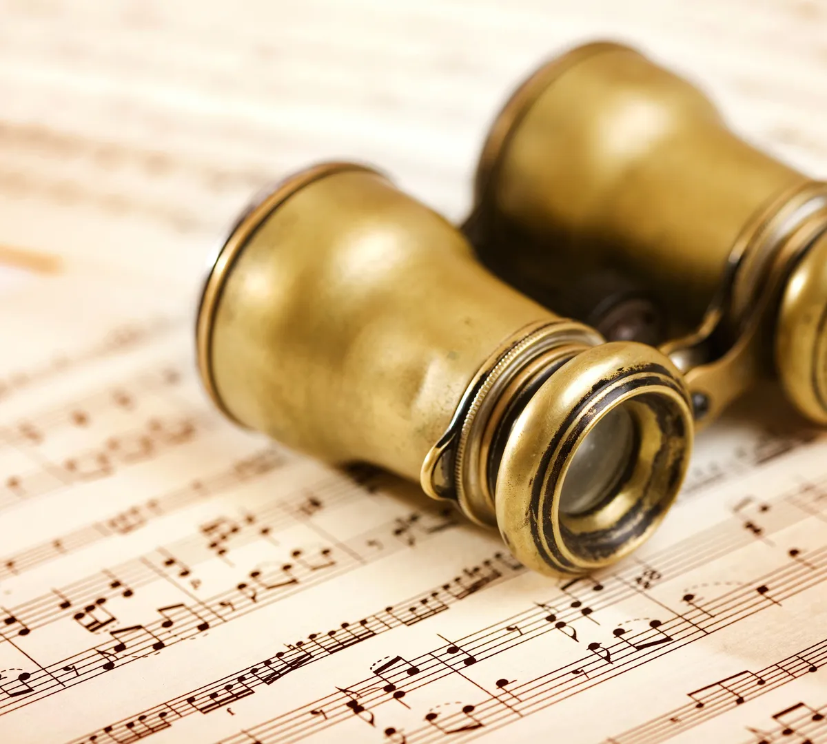 Афиша трансляции Музыка из "Гарри Поттера" и "Шерлока" в исполнении оркестра