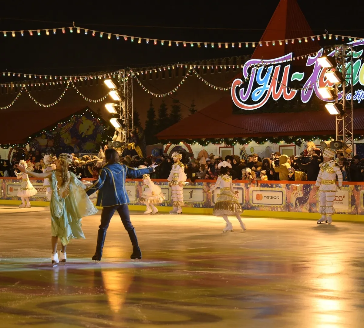 Афиша трансляции Фрагмент ледового шоу Татьяны Навки "Лебединое озеро"