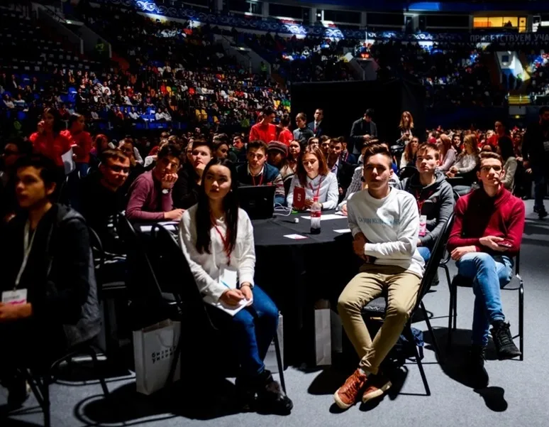 Афиша трансляции Церемония вручения премии "Прорыв года"