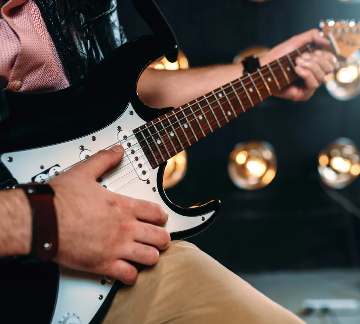 Афиша трансляции Музыкальный журналист vs музыкальный блогер