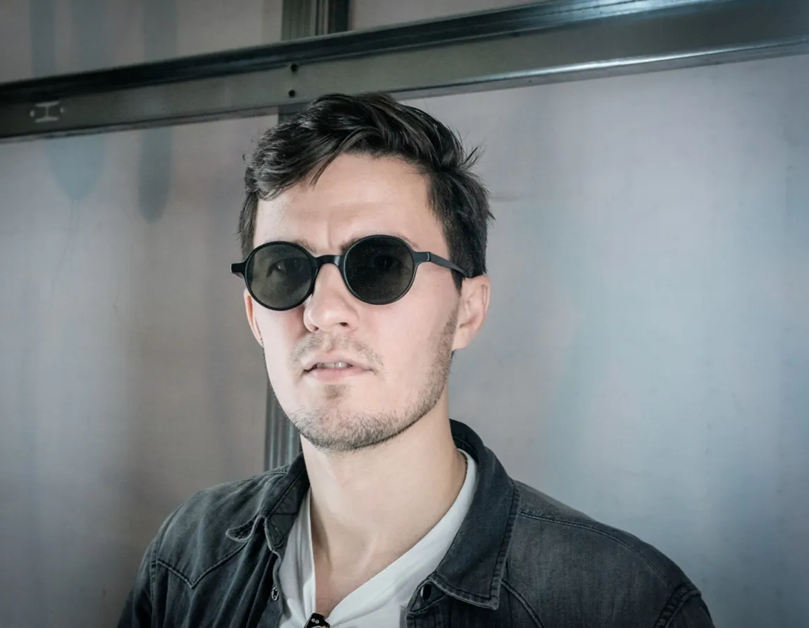 Афиша трансляции Как Миша Most рисует граффити с помощью дрона