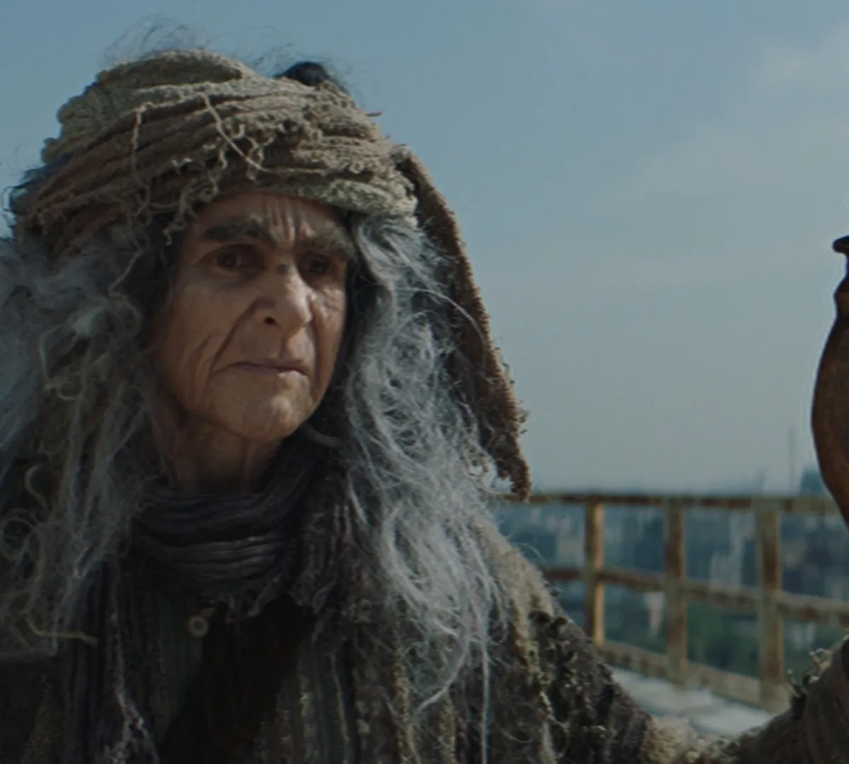 Афиша трансляции Ковровая дорожка в честь фильма "Баба Яга спасает мир"