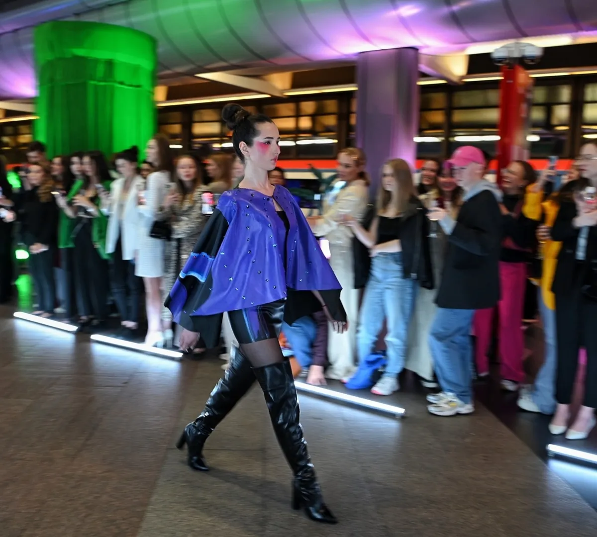 Афиша трансляции Открытие второй Московской недели моды