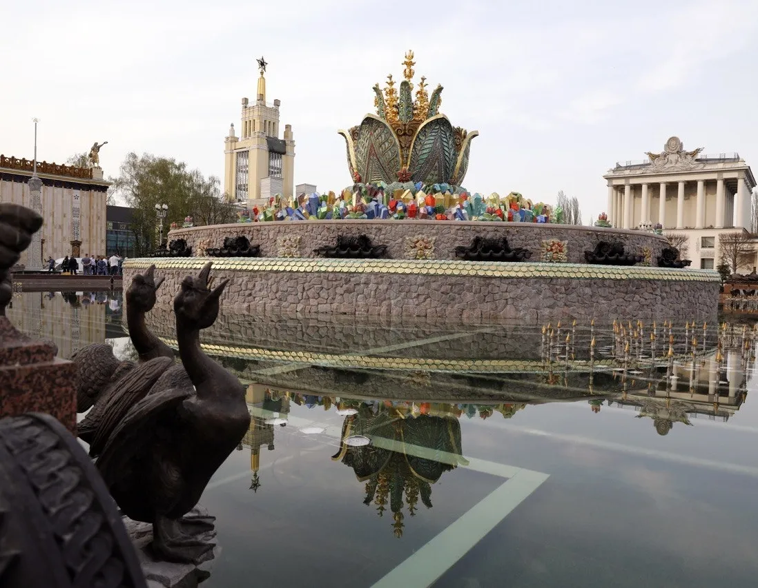 Афиша трансляции Музыкальное шоу в честь открытия фонтанов на ВДНХ