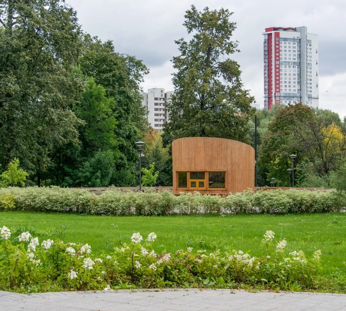 Афиша трансляции Юные художники создали арт-объект в "Саду будущего"