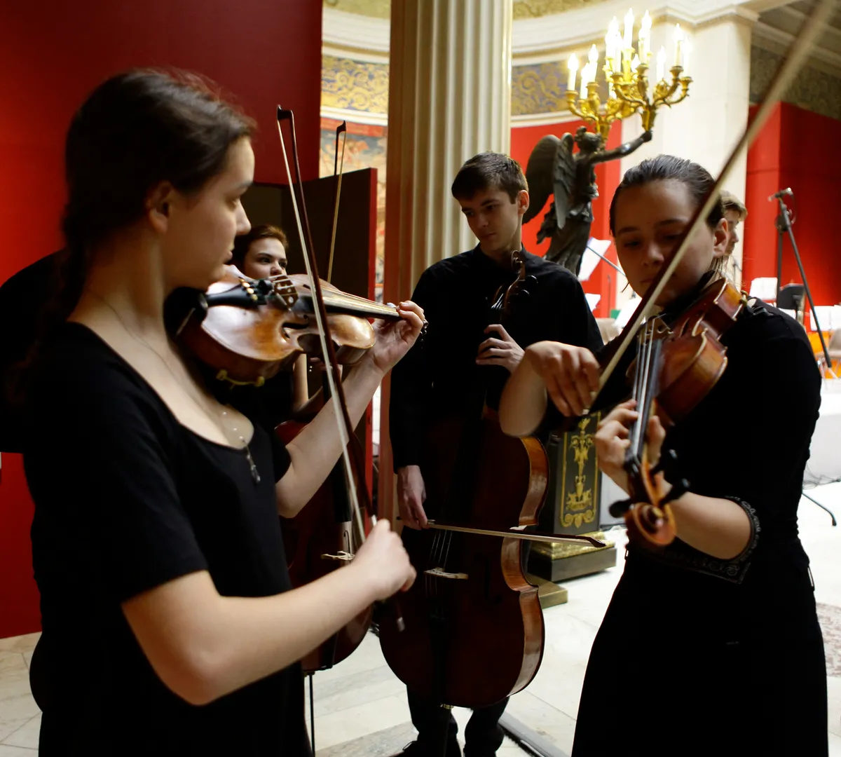 Афиша трансляции Оркестр "Гнесинские виртуозы" на Большом фестивале искусств