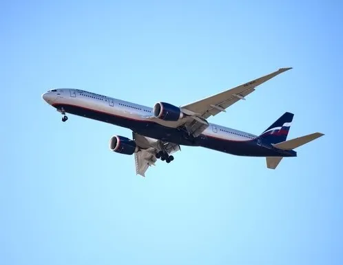 Афиша трансляции Российские туристы начинают выезжать за границу