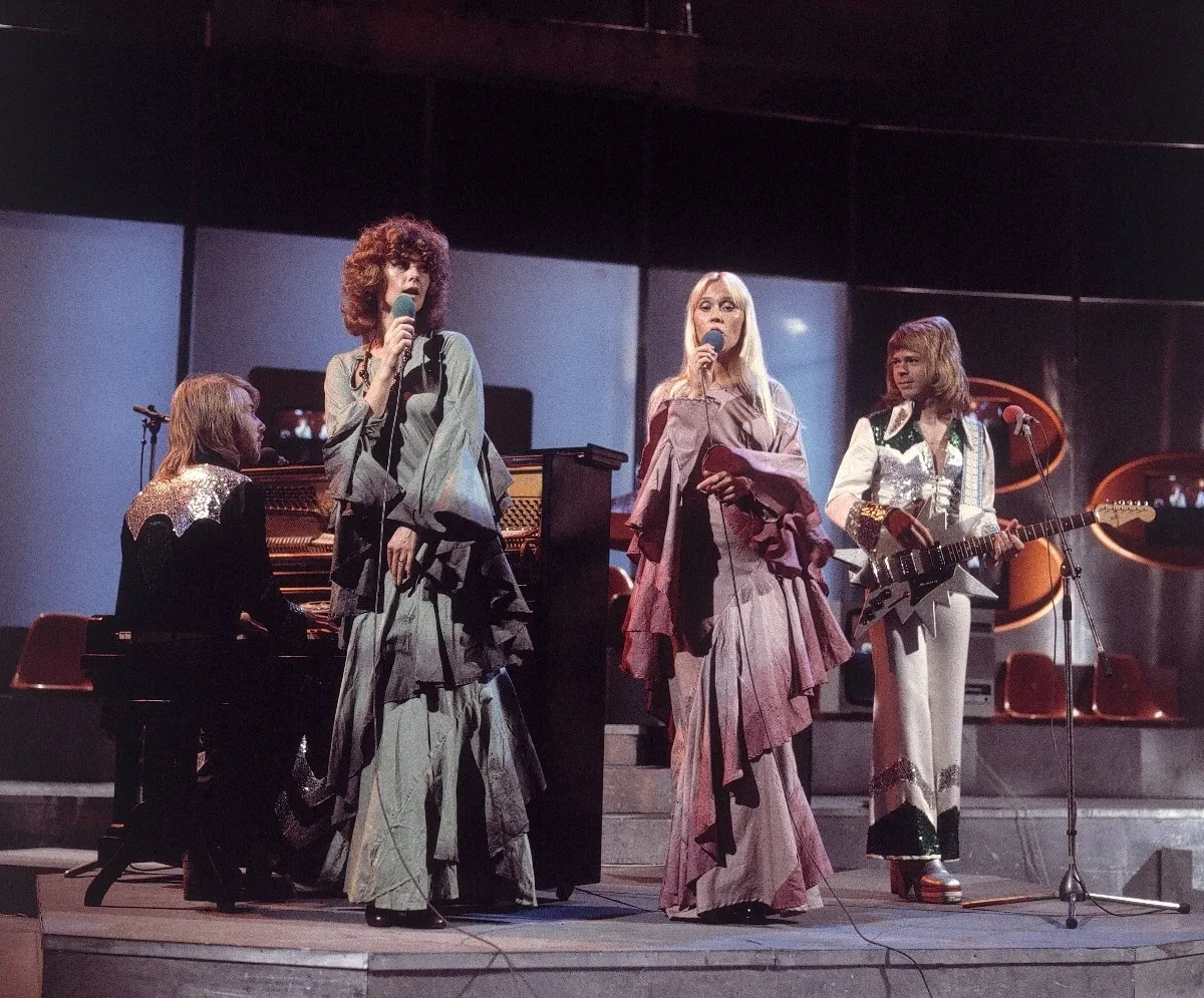 Афиша трансляции ABBA-шоу и выступление звезды мюзикла "Мамма Мия!"