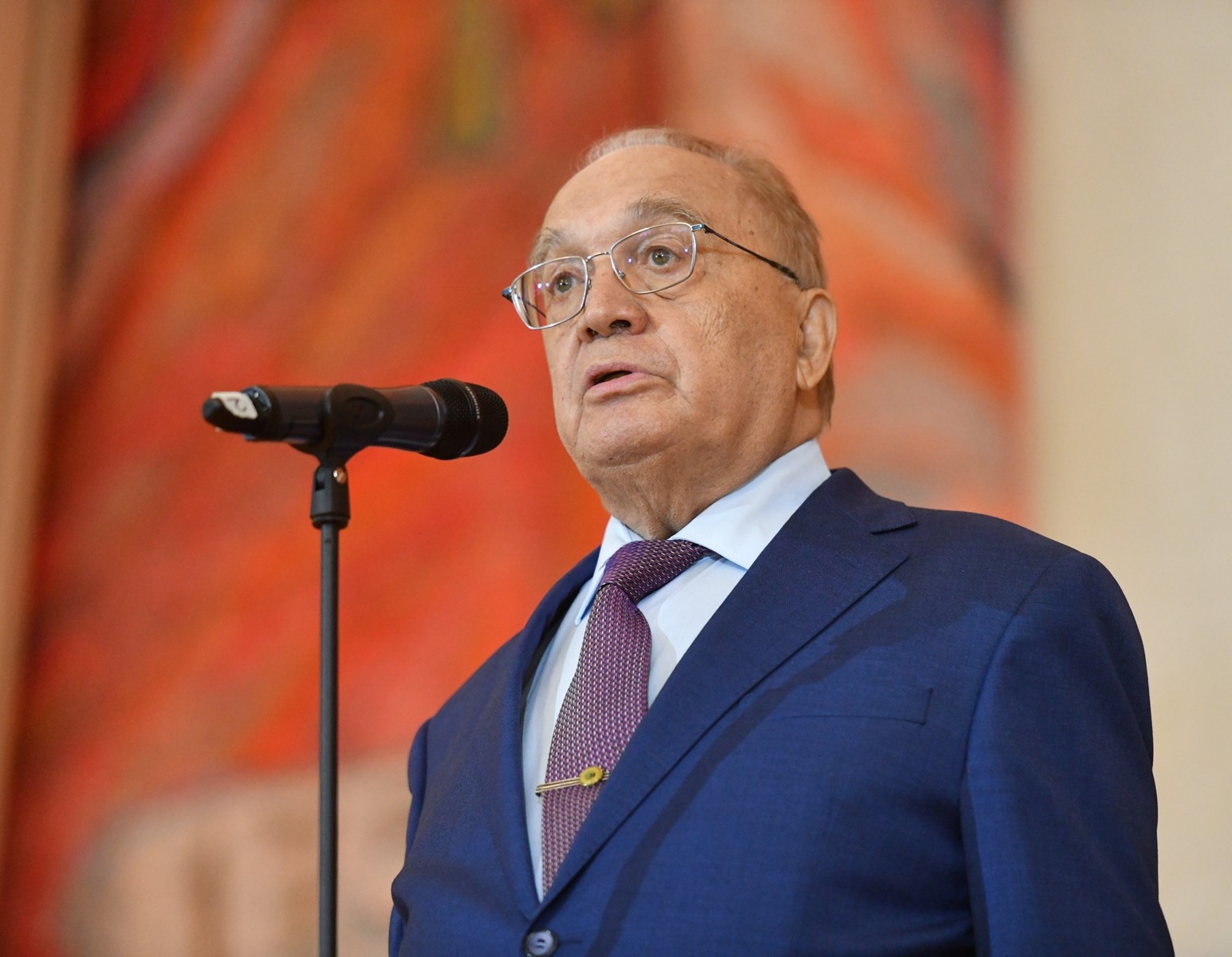 Моисеев евгений иванович мгу. Выступление ректора. Выступает за кафедрой. Выступление ректора. Выступление ректора.