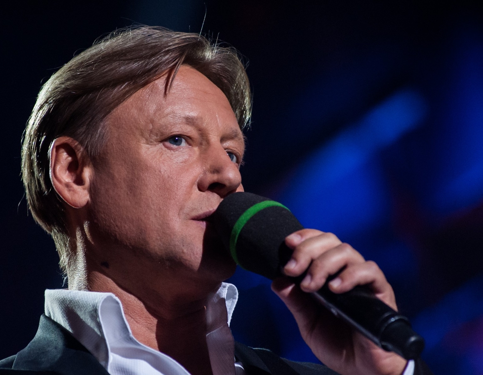 Дмитрий Харатьян провел географический диктант в МГУ