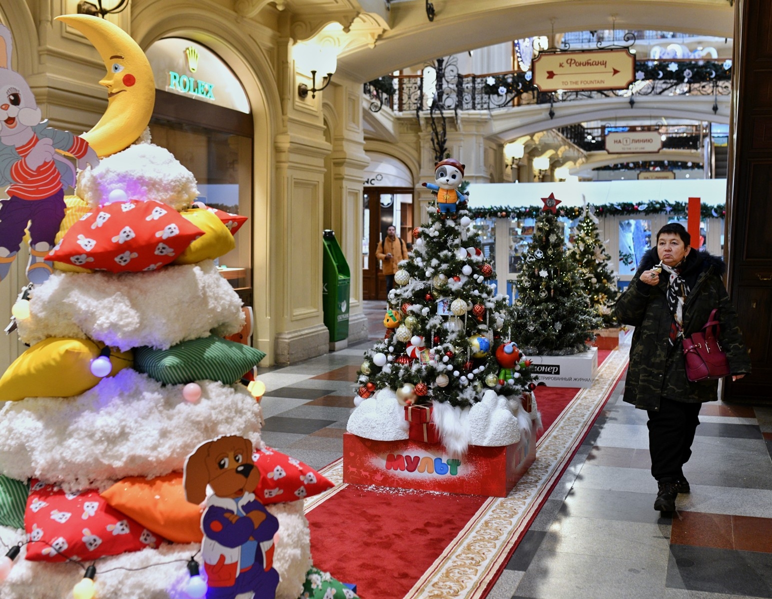 Когда украшают москву к новому году. Новогодняя ярмарка. Украшение города к новому году. Новогодняя выставка. Новогодняя елка.