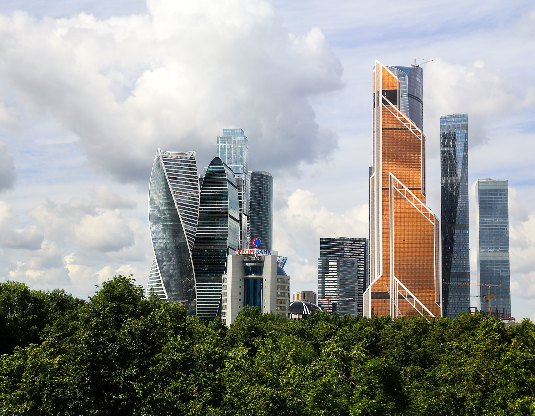 Москва повышенная. Москва Сити под землей.